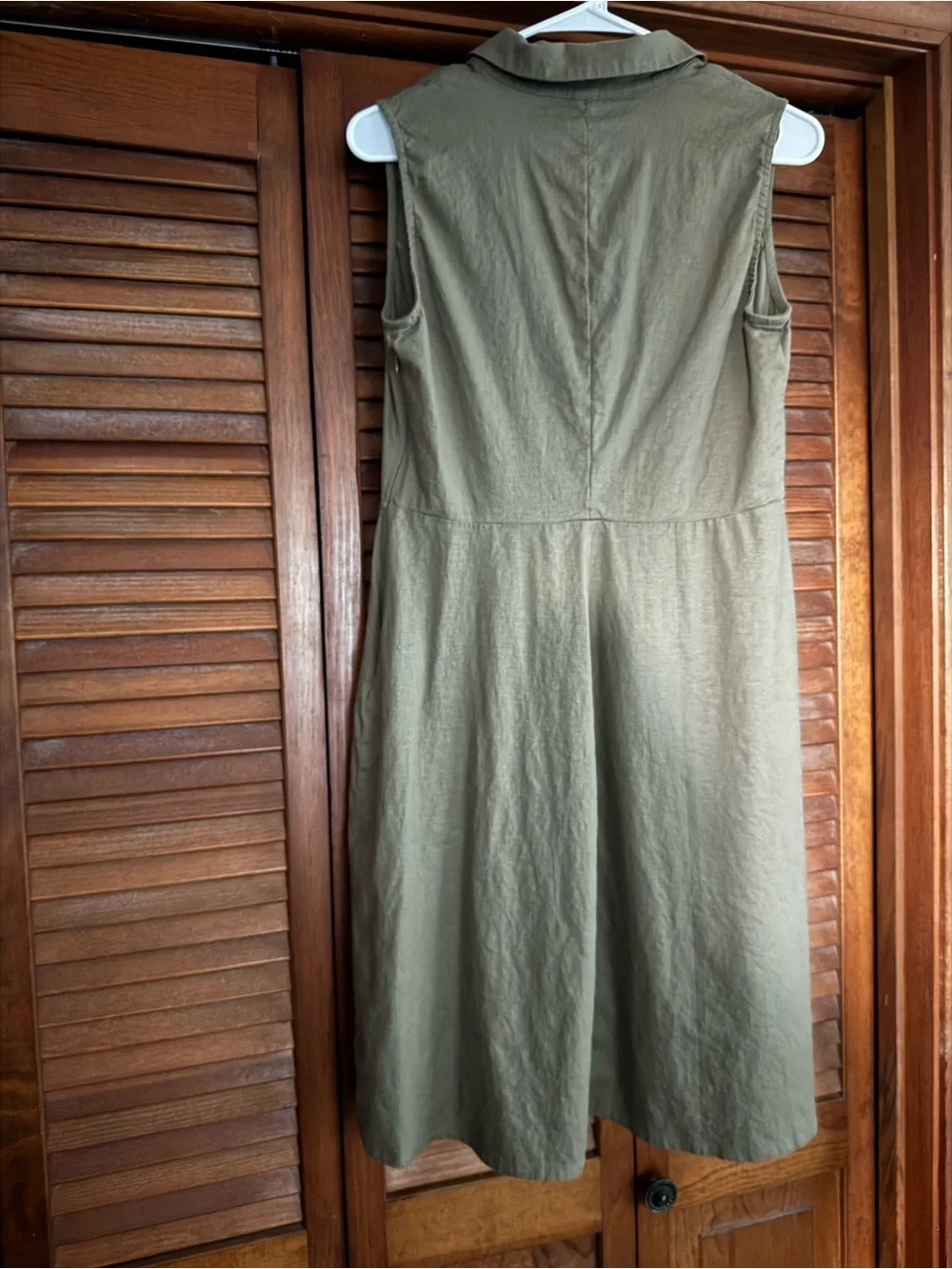 T Tahari sleeveless line